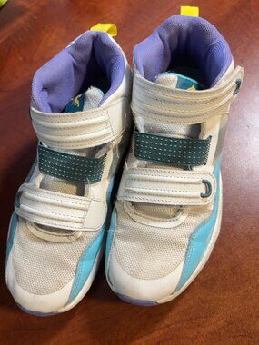 AND1 Boys Basketball Shoes Size 4 High Top White Blue Purple Strap